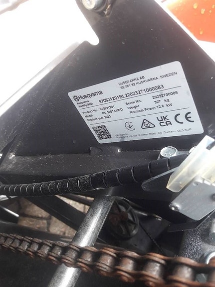 Husqvarna RC 320Ts AWD 5 of 6