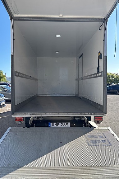 Volkswagen Crafter 5 of 22