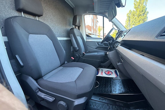 Volkswagen Crafter 8 of 22