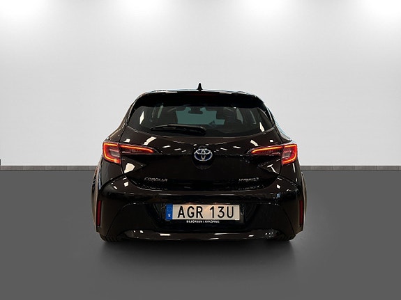 Toyota Corolla 5 of 18