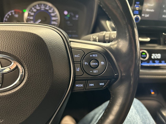 Toyota Corolla 13 of 18
