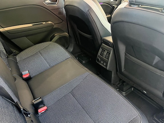 Renault Captur 7 of 9