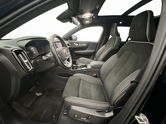 Volvo EX40 14 of 30