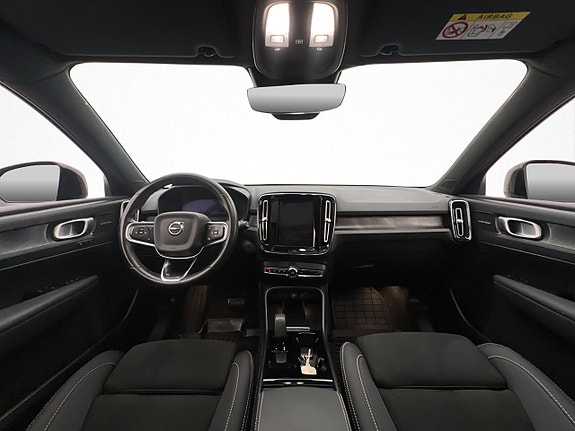 Volvo EX40 15 of 30