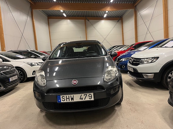 Fiat Punto 8 of 13