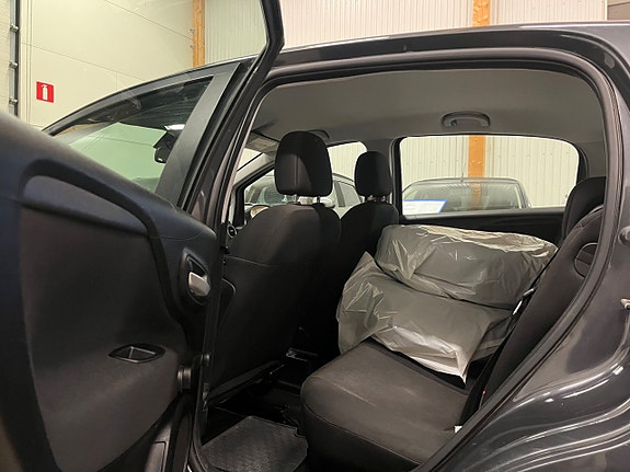 Fiat Punto 11 of 13