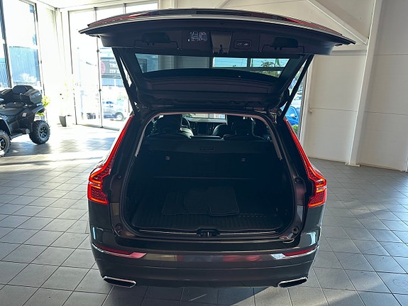 Volvo XC60 7 of 16