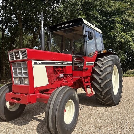IH 955 8 of 30