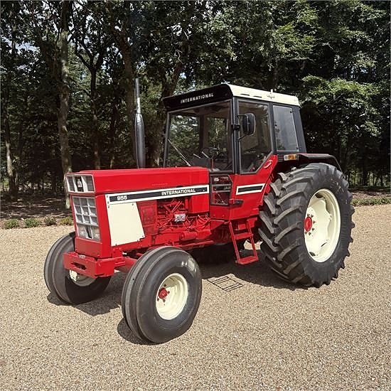 IH 955