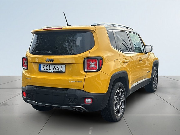 Jeep Renegade 6 of 21