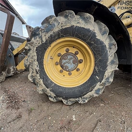 New Holland NH95 13 of 29