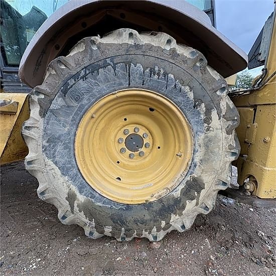 New Holland NH95 14 of 29