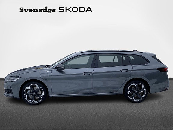 Skoda Superb 4 of 15