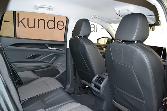 Volkswagen Tayron 12 of 12
