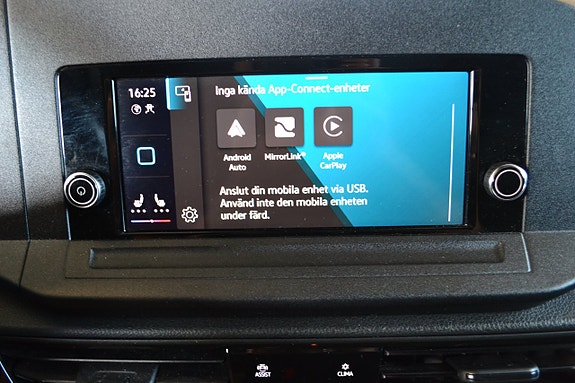 Volkswagen Caddy Maxi 10 of 10