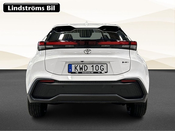 Toyota C-HR 8 of 20