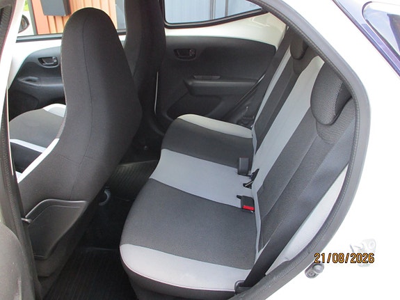 Toyota Aygo 5 of 5