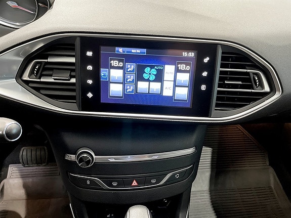 Peugeot 308 SW 9 of 15