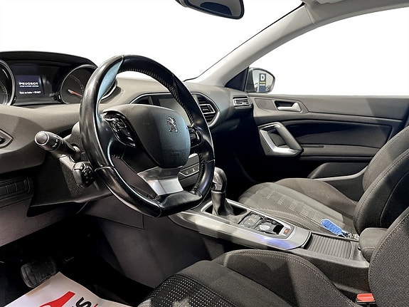 Peugeot 308 SW 4 of 15