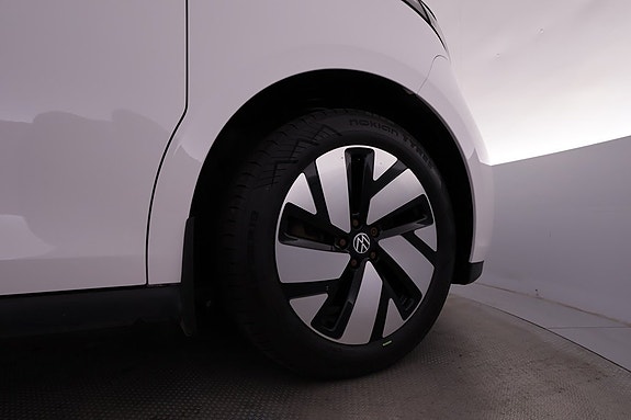 Volkswagen ID. Buzz 11 of 16