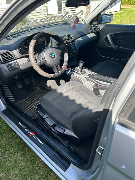 BMW 316Ti 4 of 5