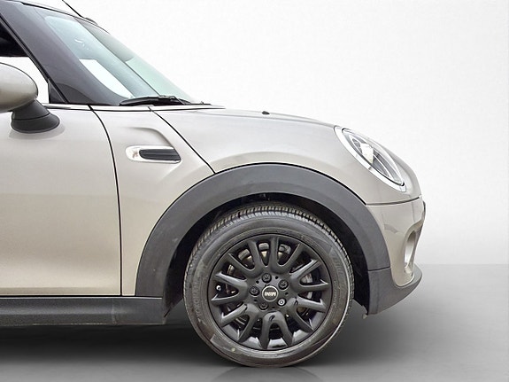 MINI Cooper 30 of 30