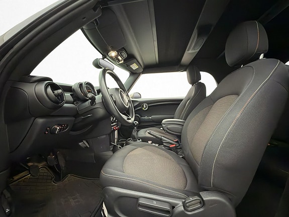 MINI Cooper 10 of 30