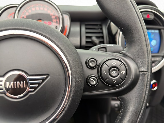 MINI Cooper 15 of 30