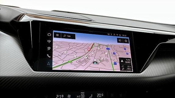 Audi e-tron GT 9 of 18
