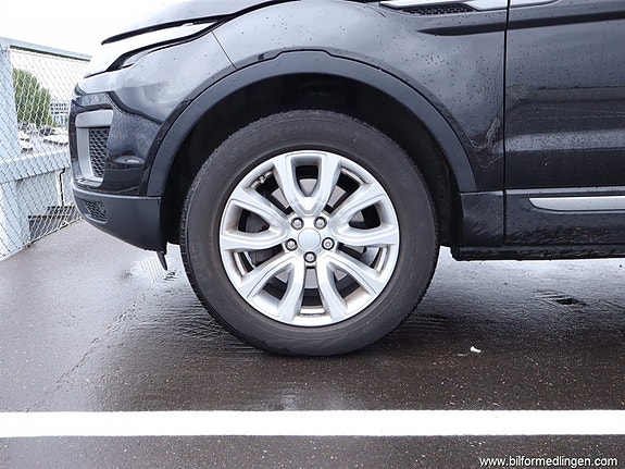 Land Rover Range Rover Evoque 14 of 19