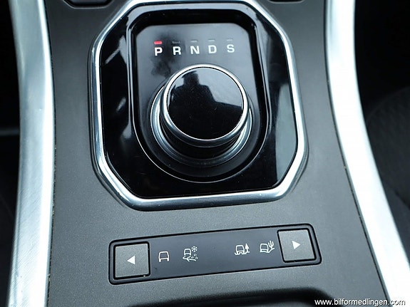 Land Rover Range Rover Evoque 12 of 19