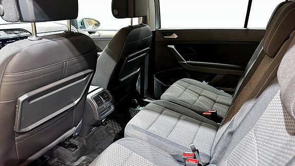 Volkswagen Touran 11 of 21