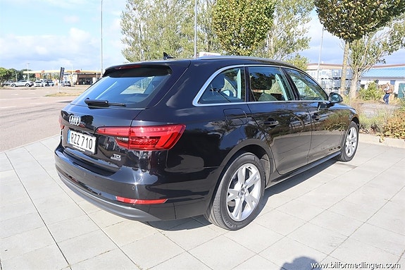 Audi A4 5 of 17