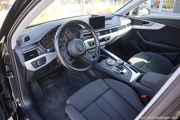 Audi A4 7 of 17