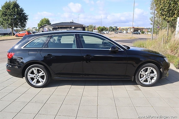 Audi A4 4 of 17