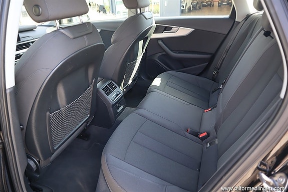 Audi A4 8 of 17