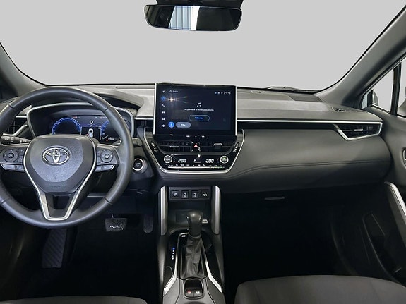 Toyota Corolla Cross 12 of 19