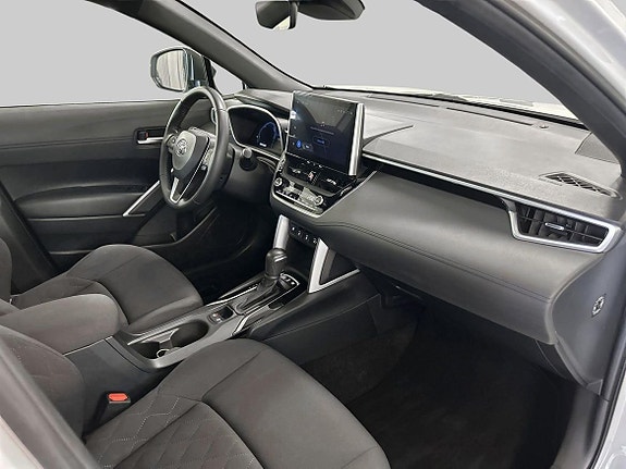 Toyota Corolla Cross 10 of 19