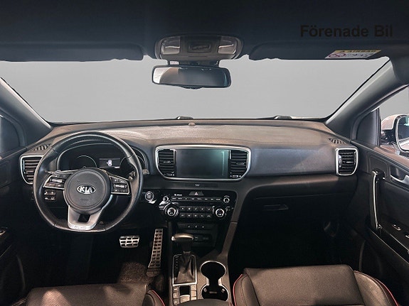 Kia Sportage 10 of 16