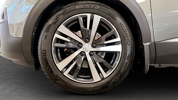 Peugeot 3008 9 of 12