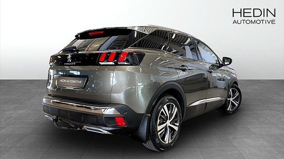 Peugeot 3008 2 of 12