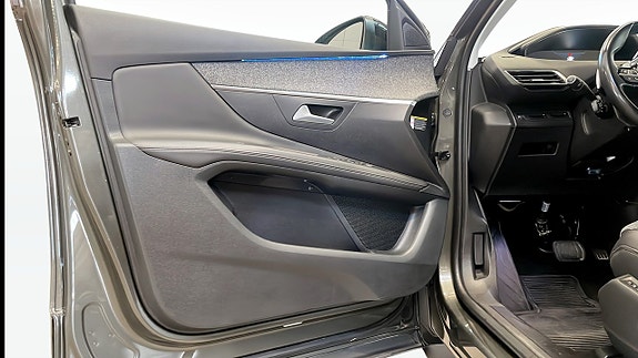 Peugeot 3008 11 of 12