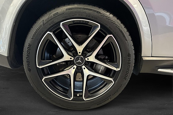 Mercedes-Benz GLE53 10 of 22