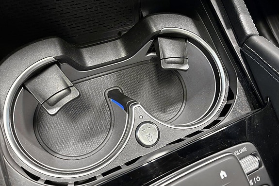 Mercedes-Benz GLE53 18 of 22