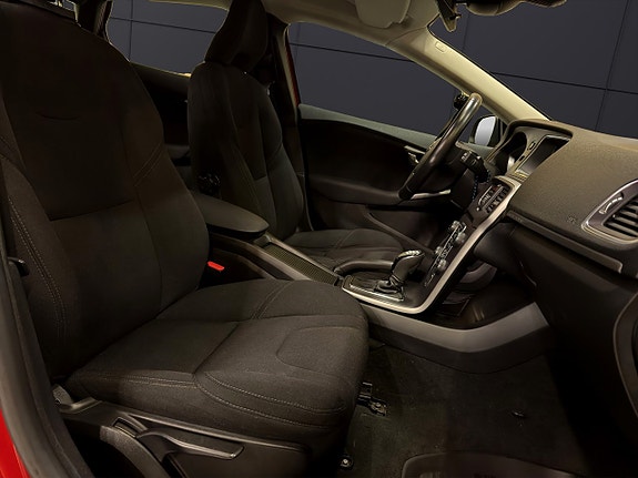 Volvo V40 Cross Country 17 of 27