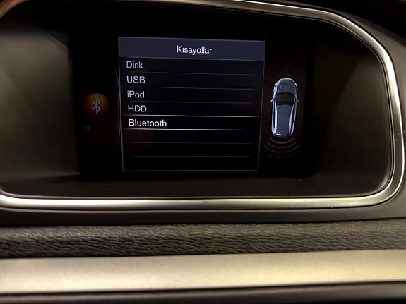 Volvo V40 Cross Country 26 of 27
