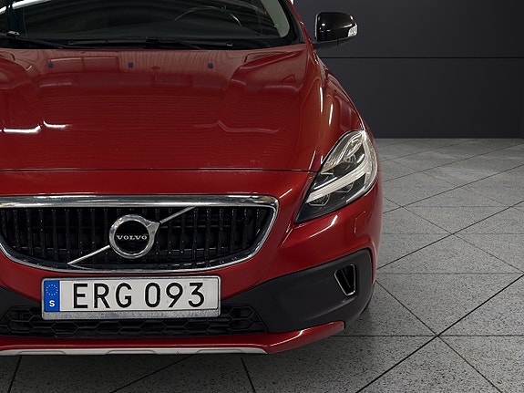 Volvo V40 Cross Country 9 of 27