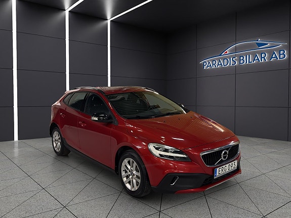Volvo V40 Cross Country 7 of 27