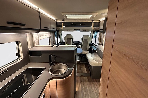 Knaus L!VE I 700 MEG 180hk AUTOMAT LÅNGBÄDDAR ALDE 5-SITS 12 of 30