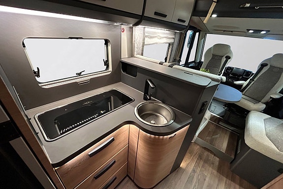 Knaus L!VE I 700 MEG 180hk AUTOMAT LÅNGBÄDDAR ALDE 5-SITS 17 of 30